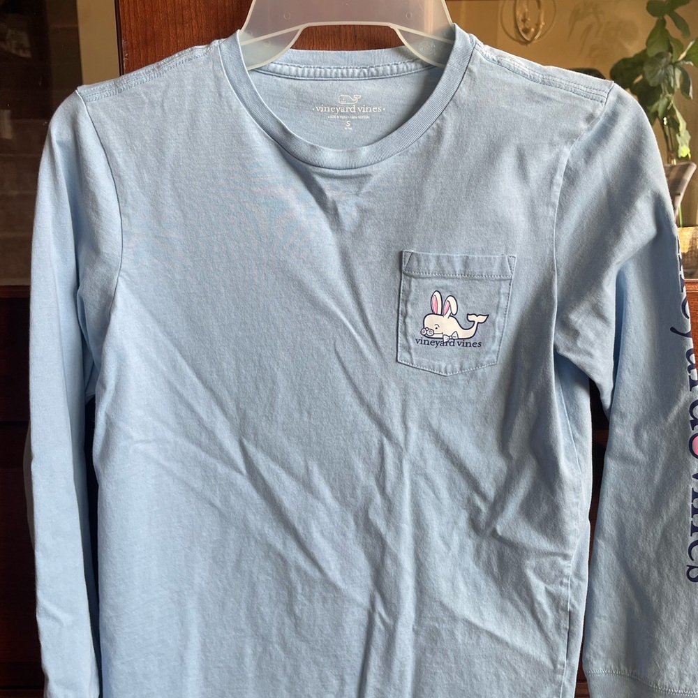 Vineyard Vines Soft Blue Crew Neck Tee-Easter Bunny